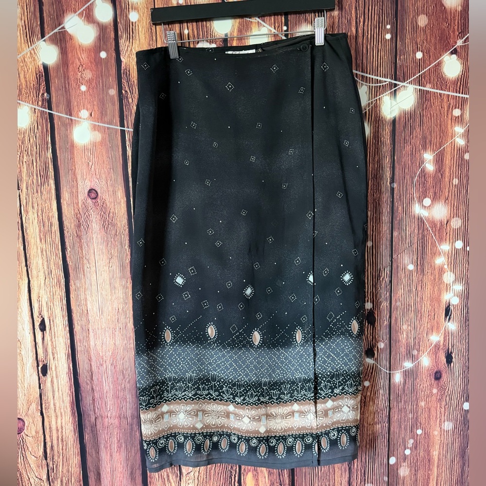 Vintage L’Amadei Petite Wrap Black and Tan Midi Skirt Size 16 Made in Italy